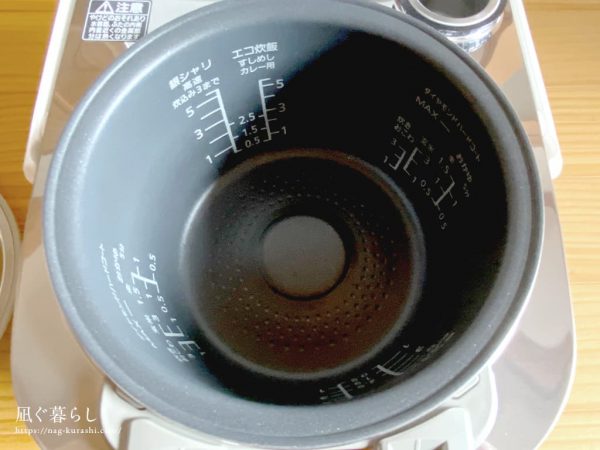 パナソニック スチームＩＨジャー炊飯器　5.5合炊き　SR-STS100-W