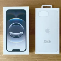 Apple iPhone 16e、純正シリコーンケース